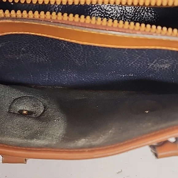 Dooney & Bourke Vintage Navy Blue and Tan Quality Leather Satchel Doctors Bag - Picture 7 of 15